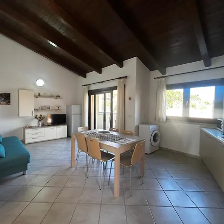 Casa Le Rocce Con Piscina Condivisa *