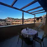 Casa Le Rocce Con Piscina Condivisa *