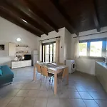 Casa Le Rocce Con Piscina Condivisa *
