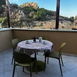 Apartman Casa Le Rocce Con Piscina Condivisa