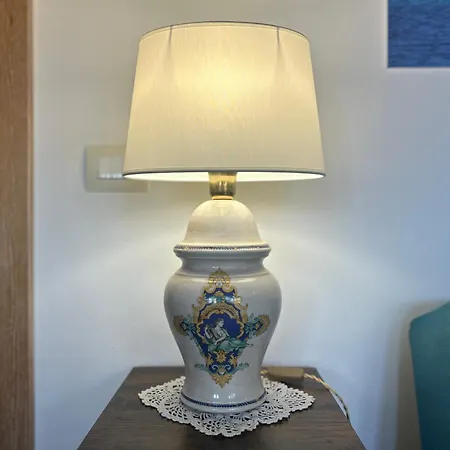 Casa Le Rocce Con Piscina Condivisa