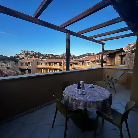 Casa Le Rocce Con Piscina Condivisa *