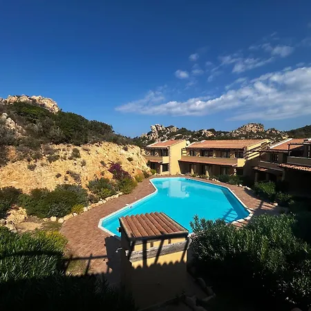 Casa Le Rocce Con Piscina Condivisa