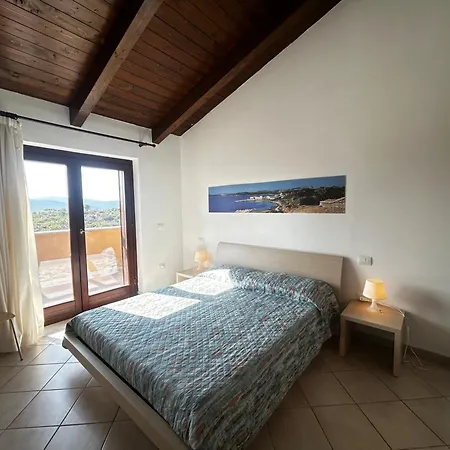 Casa Le Rocce Con Piscina Condivisa 아파트