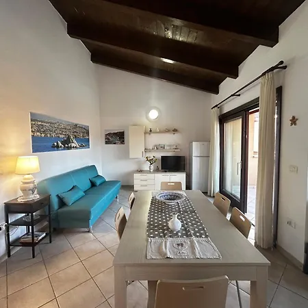 Casa Le Rocce Con Piscina Condivisa *