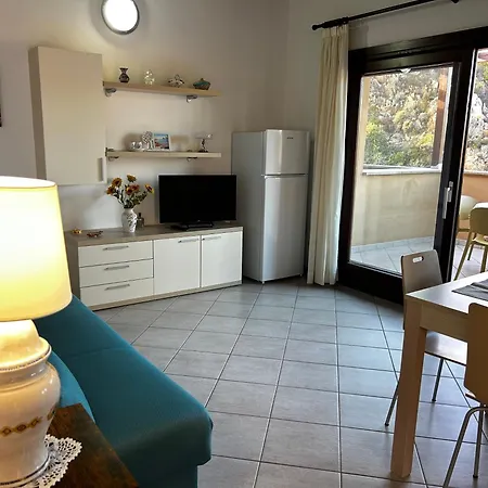 Casa Le Rocce Con Piscina Condivisa 아파트 *