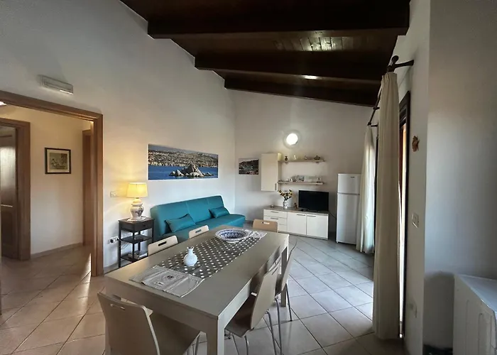 Casa Le Rocce Con Piscina Condivisa *